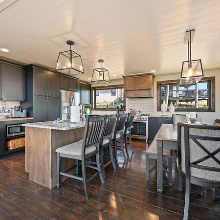 Altitude Adjustment- Panoramic Views, Sleeps 12 Villa Lead Eksteriør billede